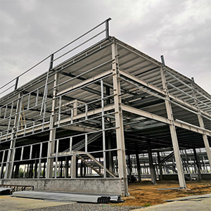 Composite slab decking sheet for steel buildings