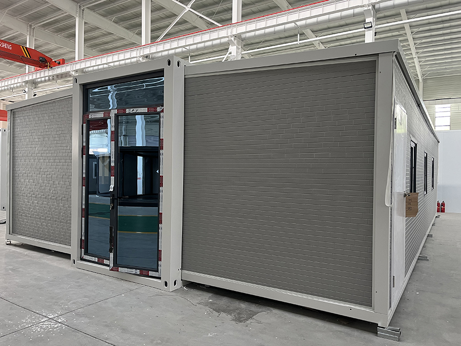 40FT container house exterior view