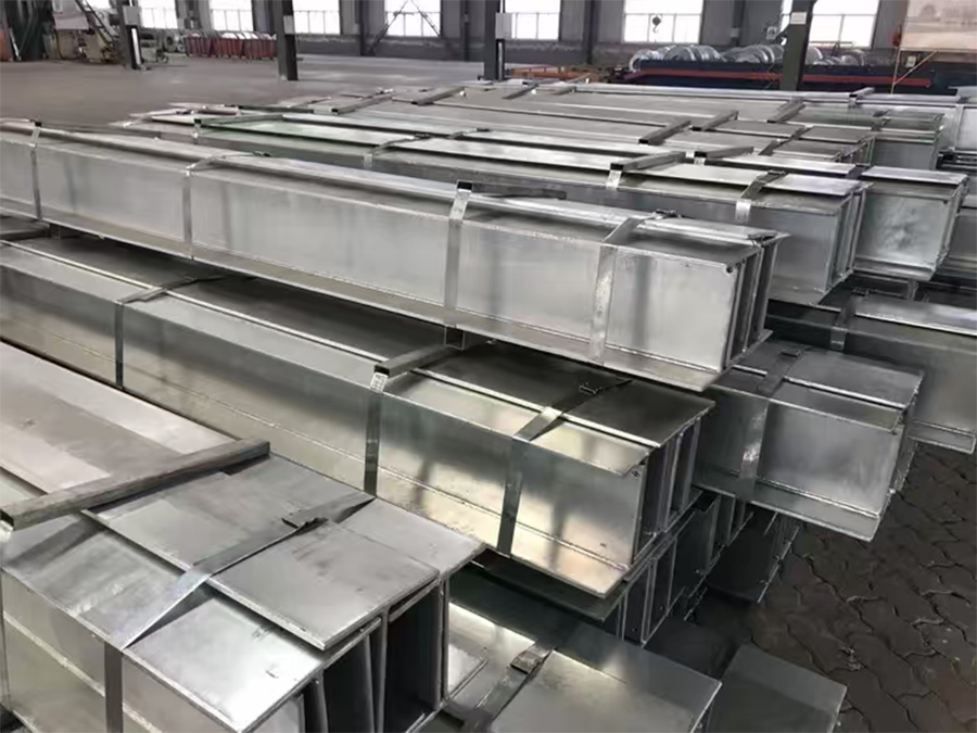 Hot-dip galvanized steel structures 