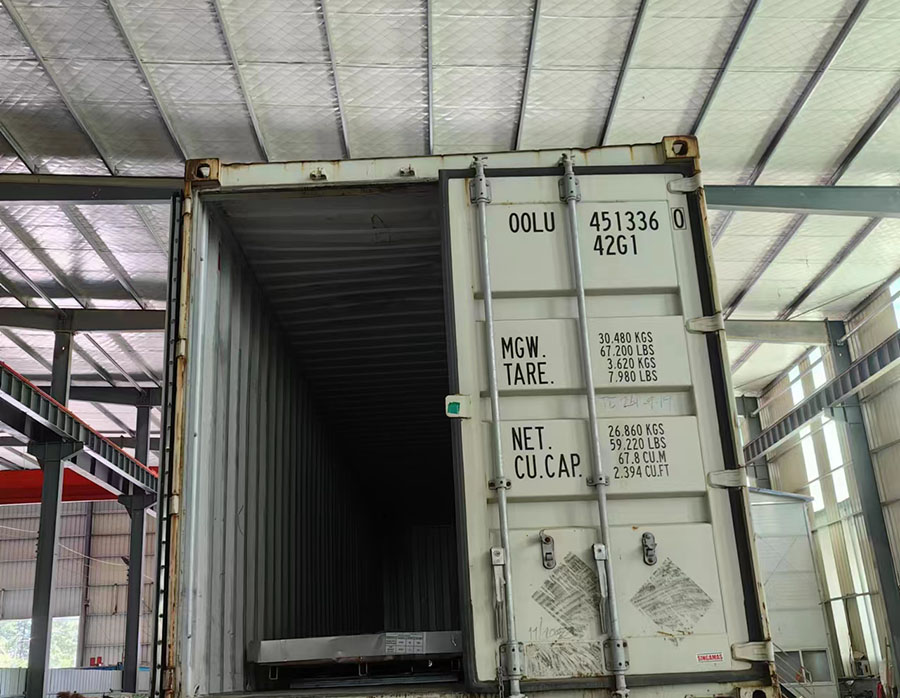 Roof cladding packing Roof cladding packing