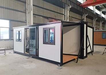 The Advantages and Disadvantages of Expandable Container House